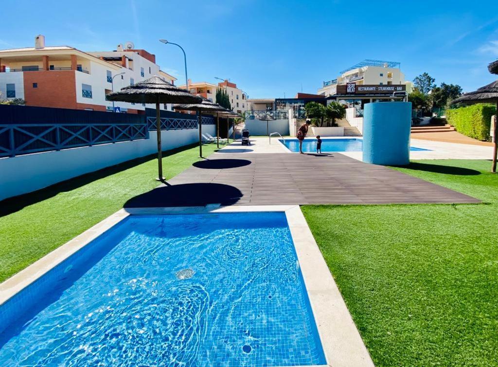 Апартаменты Corcovada, Sunny And Bright T1 With Large Terrace, Албуфейра Экстерьер фото
